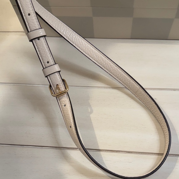 Coach Jamie Crossbody Bag with Gold Hardware and Cream Leather - Picture 4 of 11